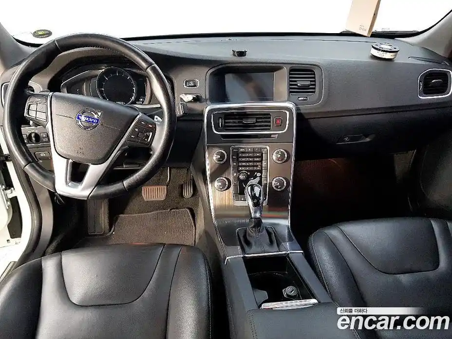 Volvo S60 2015 1.6 автомат (гидро), фото 5