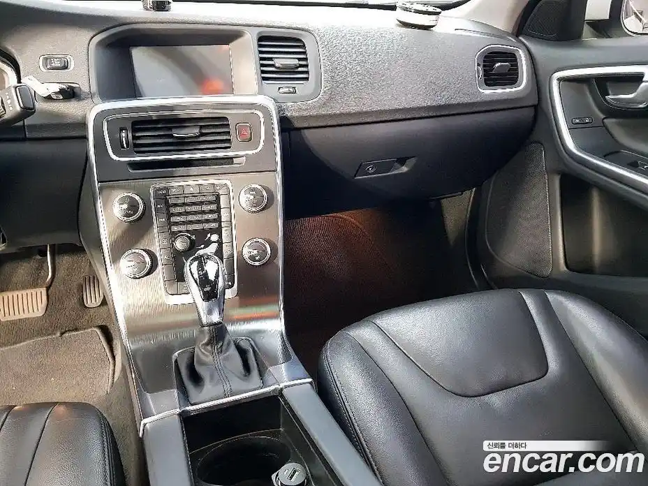 Volvo S60 2015 1.6 автомат (гидро), фото 10