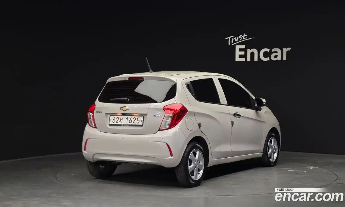 Chevrolet Spark 2017 1.0 гидро, фото 2