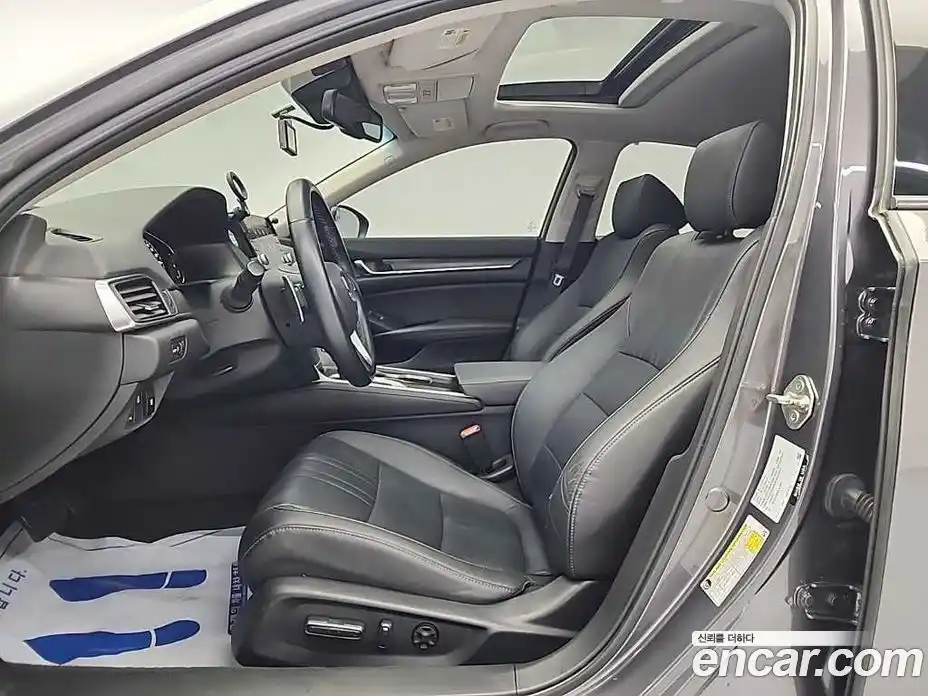 Honda Accord 2019 1.5 автомат (гидро), фото 11