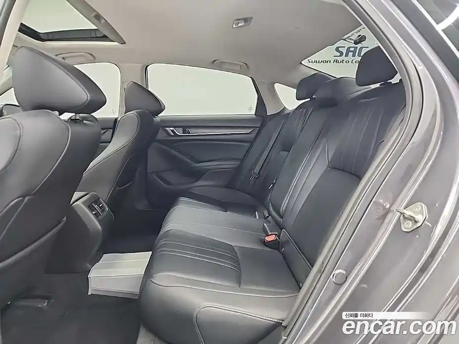 Honda Accord 2019 1.5 автомат (гидро), фото 12