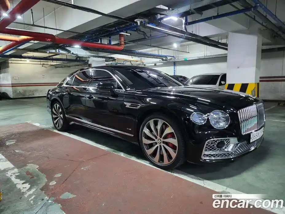 Bentley Flying Spur 2020 6.0 гидро, фото 6