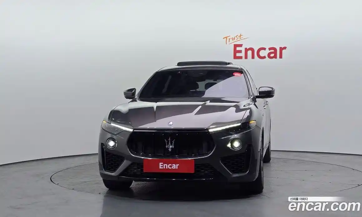 Maserati Levante 2020 3.0 гидро, фото 3