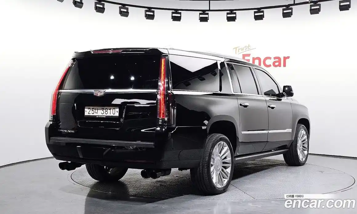 Cadillac Escalade 2018 6.2 гидро, фото 2