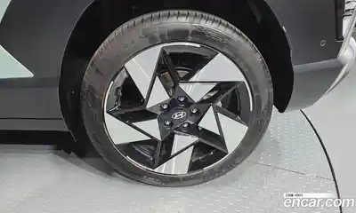 Hyundai Kona 2023 1.6 автомат (гидро), миниатюра 7