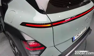 Hyundai Kona 2023 1.6 автомат (гидро), миниатюра 9