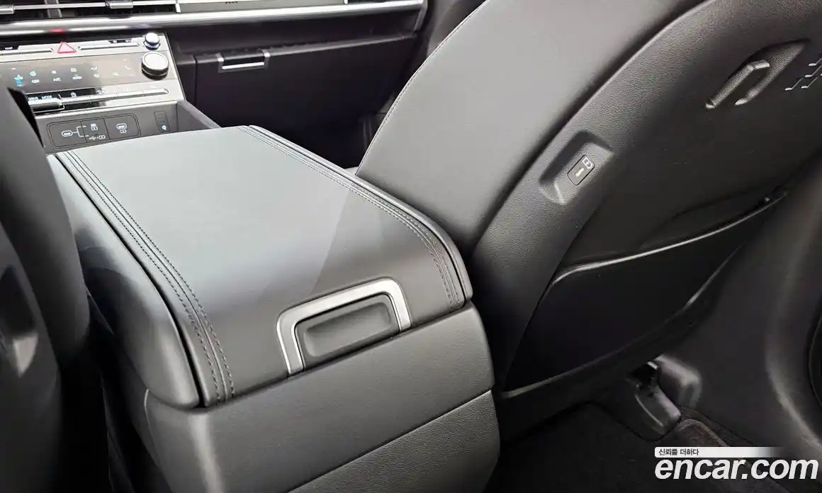 Hyundai Santa Fe 2024 2.5 гидро, фото 29