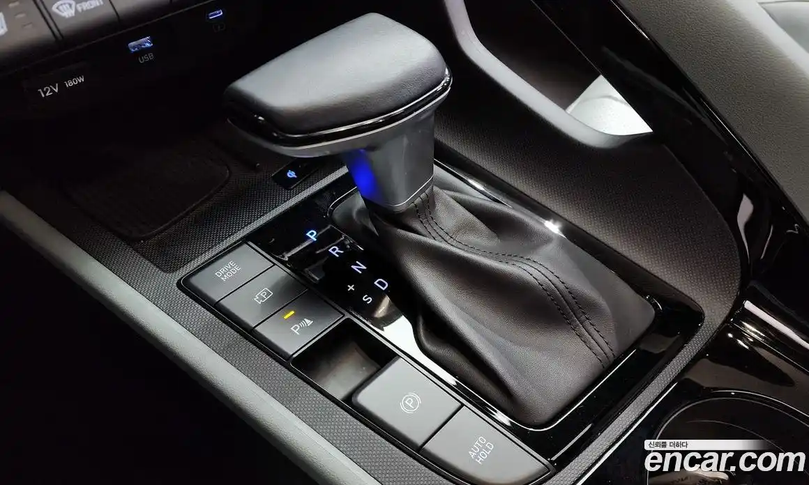 Hyundai Avante 2024 1.6 гидро, фото 11