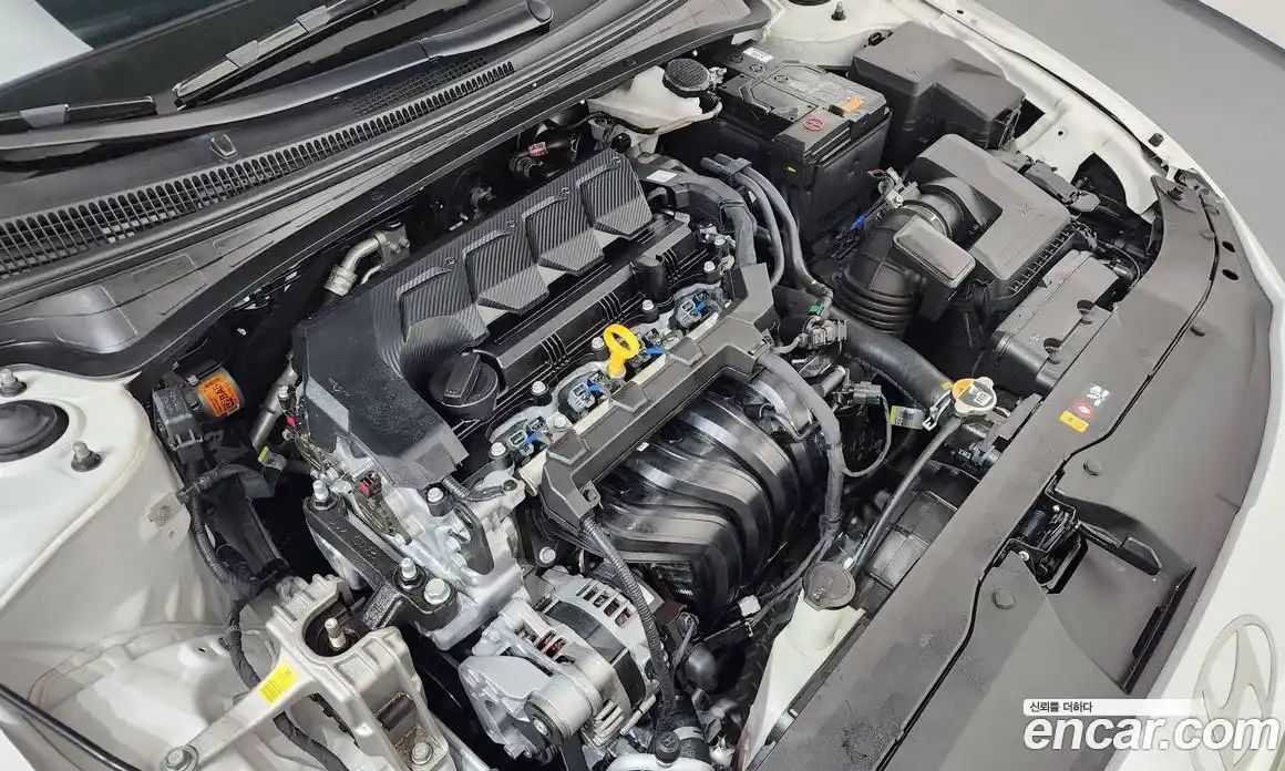 Hyundai Avante 2024 1.6 гидро, фото 5