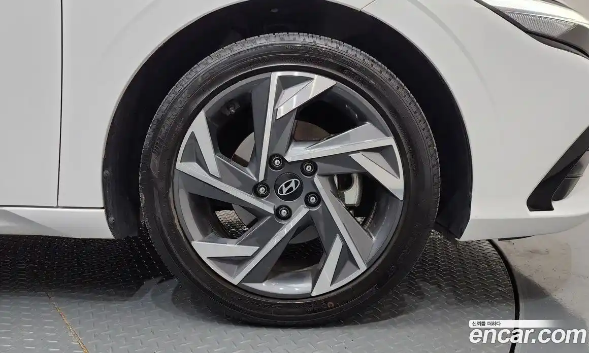 Hyundai Avante 2024 1.6 гидро, фото 6