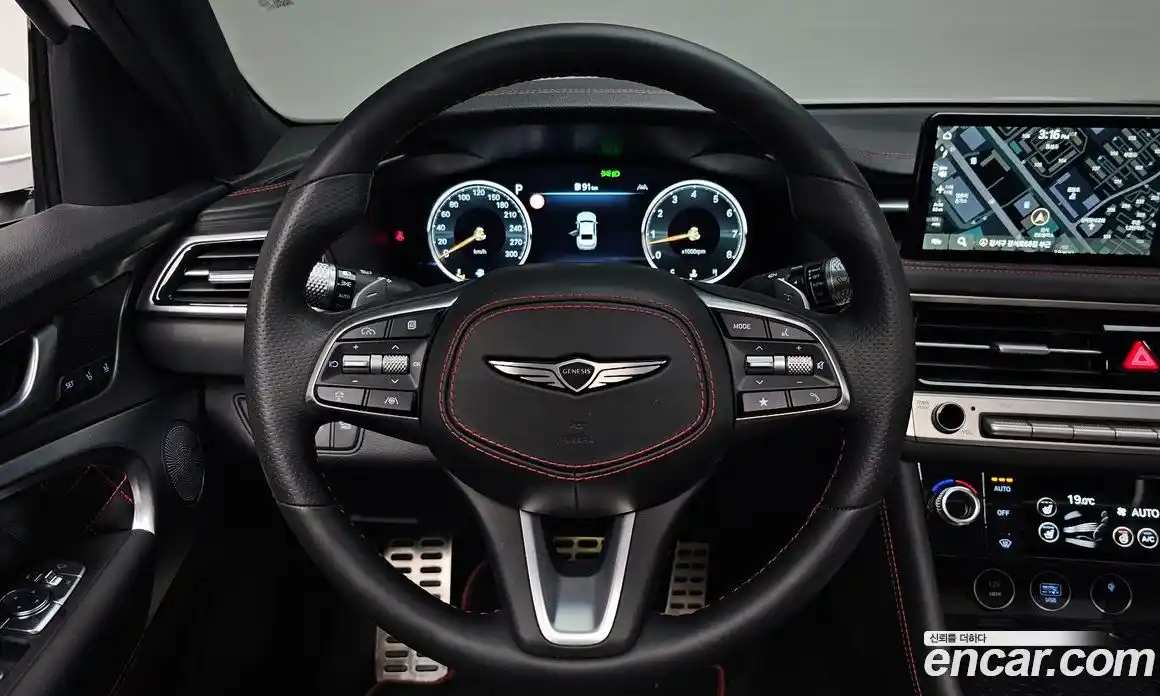 Genesis G70 2025 3.3 гидро, фото 17