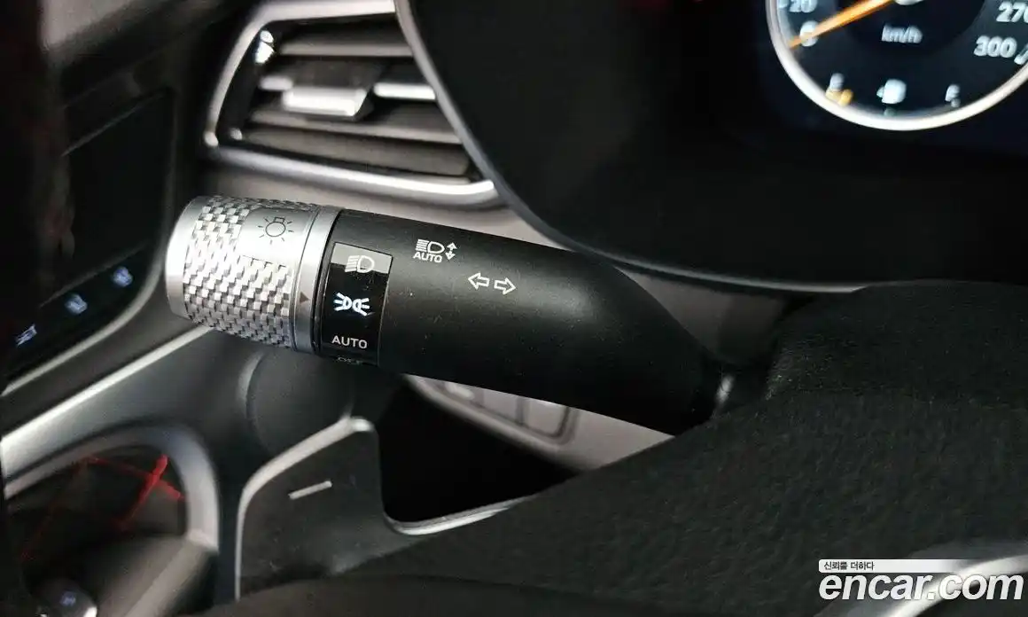 Genesis G70 2025 3.3 гидро, фото 35