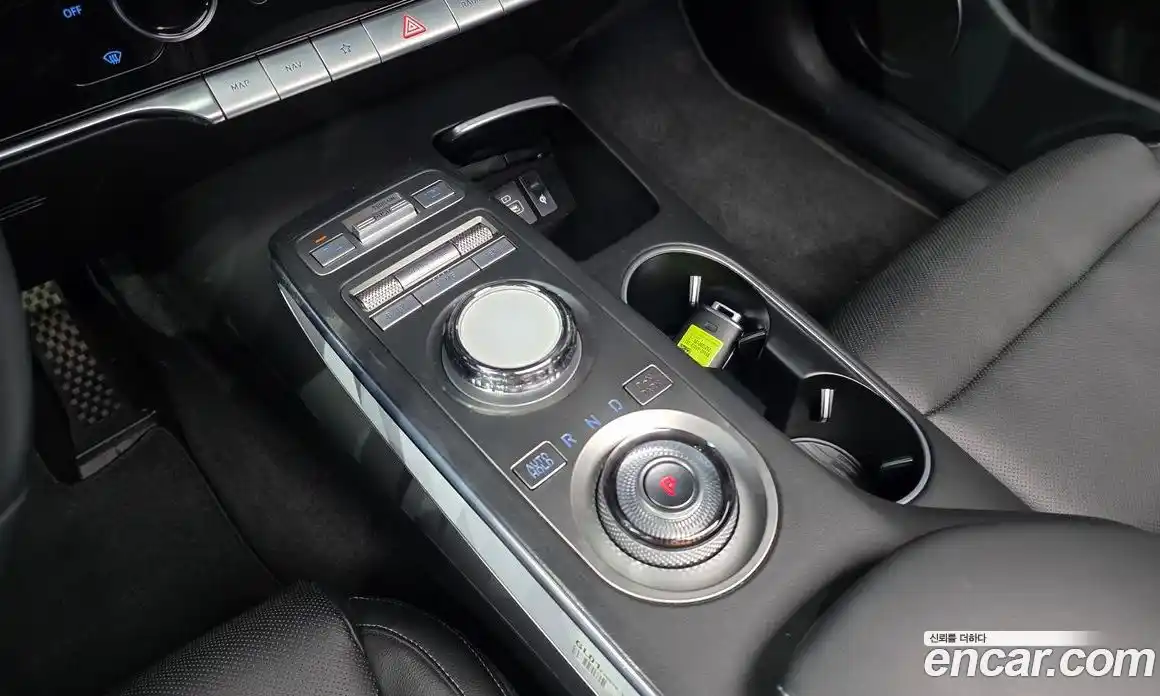 Genesis GV70 2021 2.5 гидро, фото 12