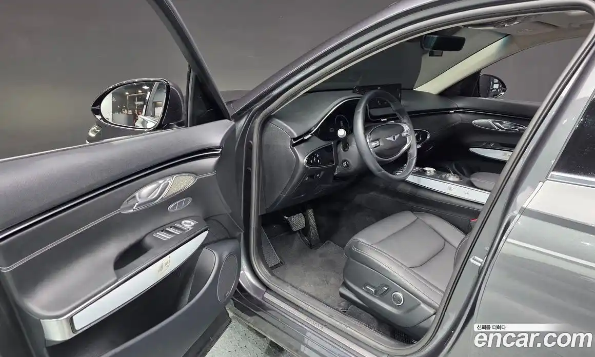 Genesis GV70 2021 2.5 гидро, фото 13