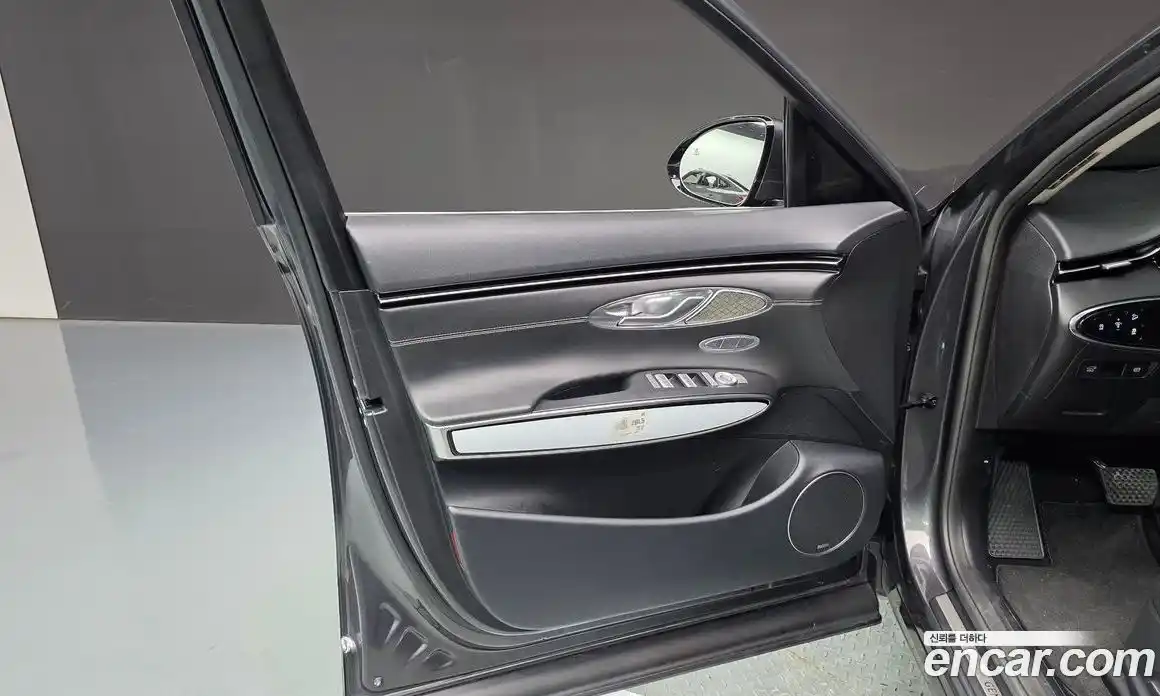 Genesis GV70 2021 2.5 гидро, фото 14