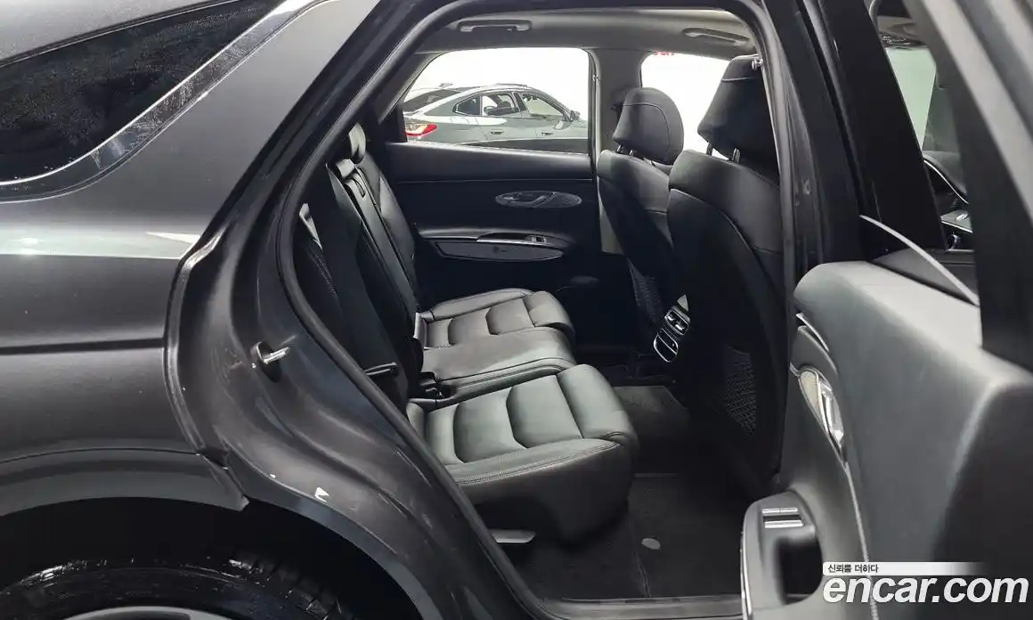 Genesis GV70 2021 2.5 гидро, фото 18