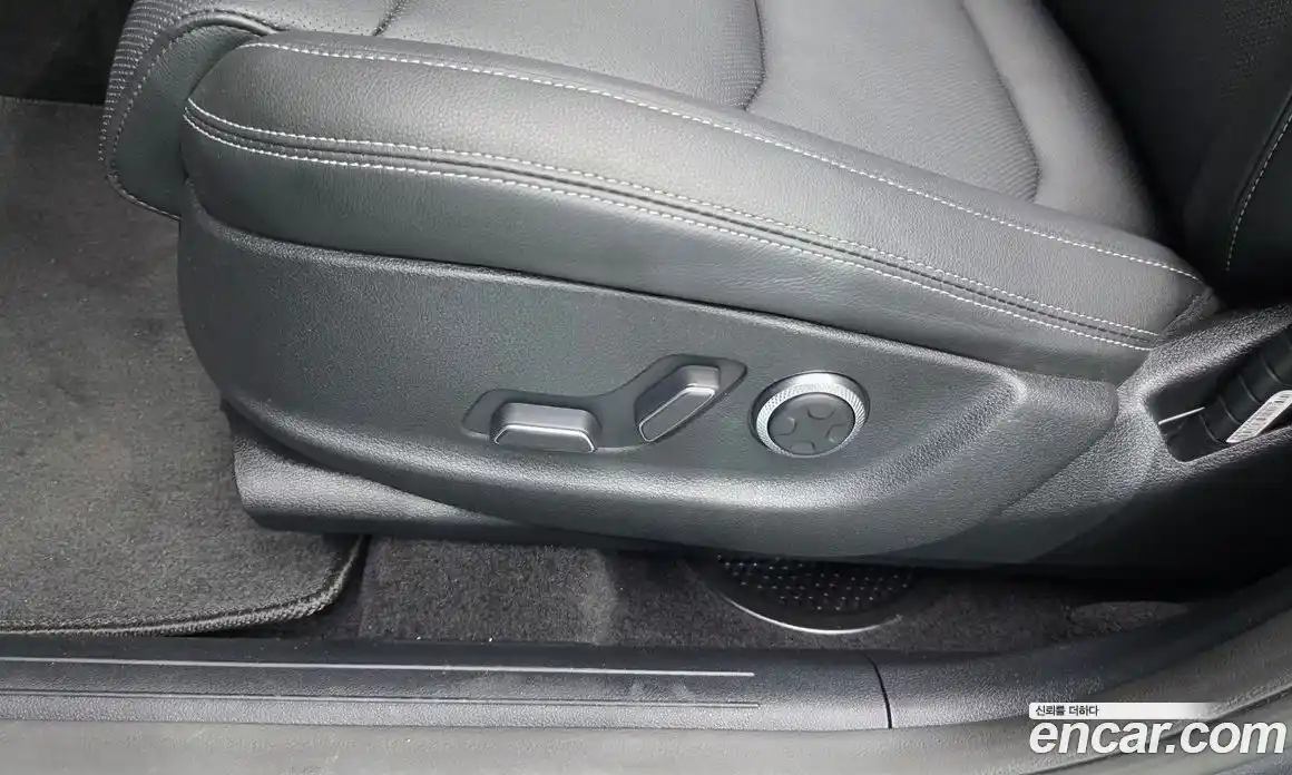 Genesis GV70 2021 2.5 гидро, фото 32