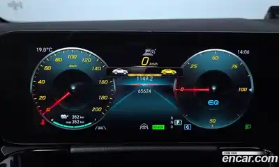 Mercedes-Benz EQA 2022 гидро, миниатюра 11