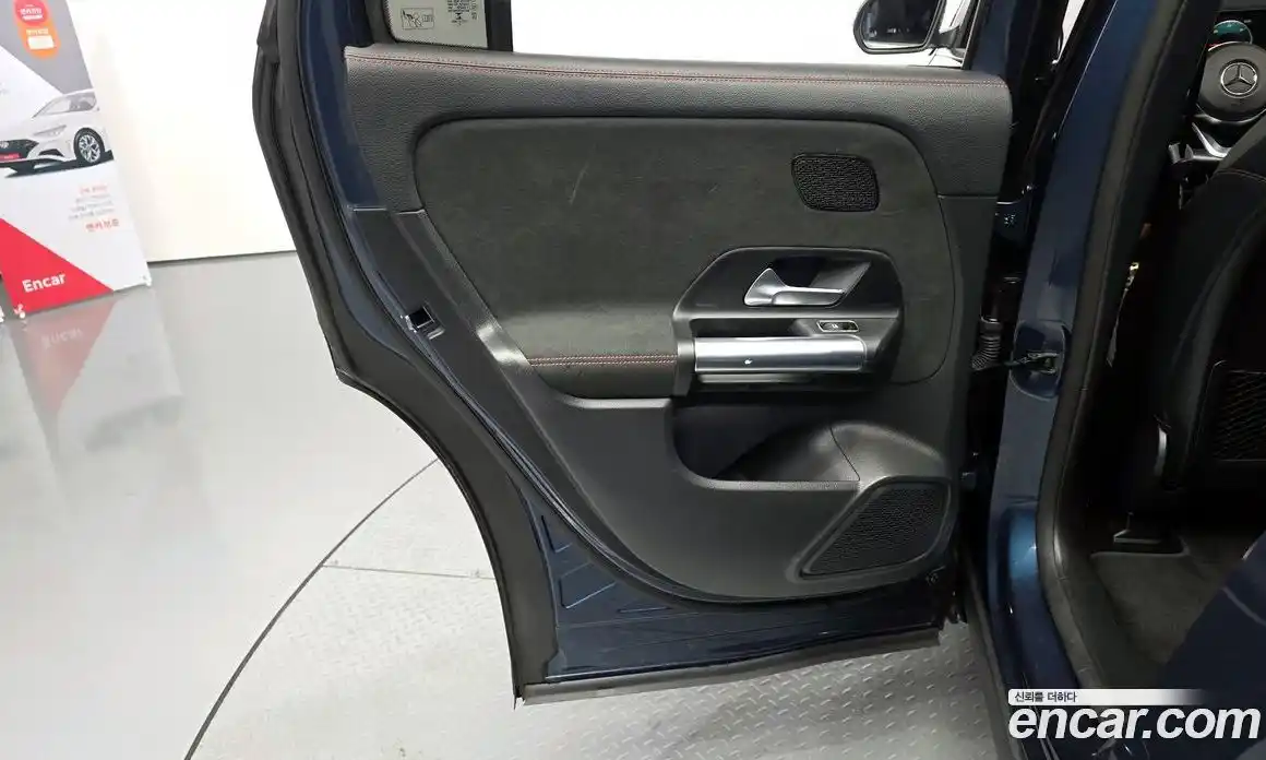 Mercedes-Benz EQA 2022 гидро, фото 14