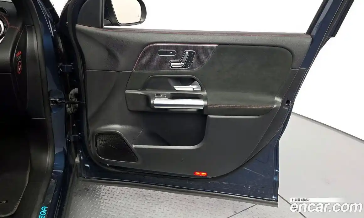 Mercedes-Benz EQA 2022 гидро, фото 15
