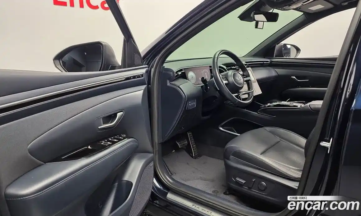 Hyundai Tucson 2023 1.6 автомат (гидро), фото 13