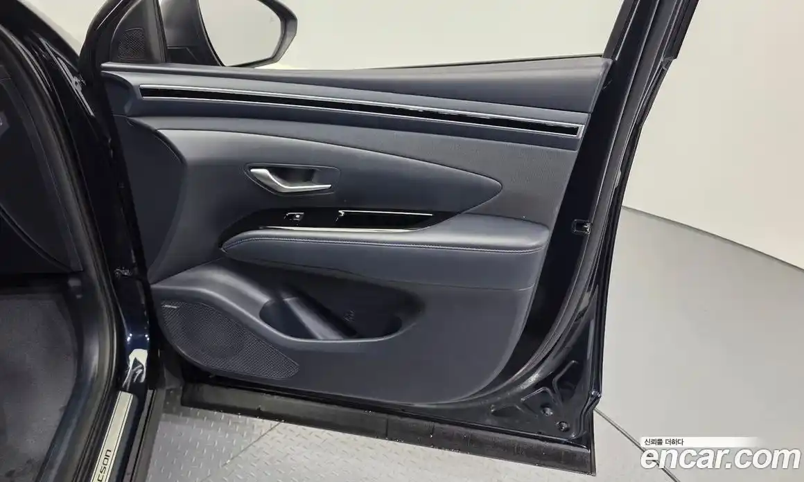 Hyundai Tucson 2023 1.6 автомат (гидро), фото 14