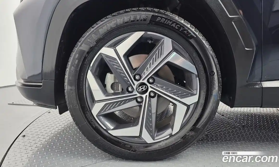 Hyundai Tucson 2023 1.6 автомат (гидро), фото 5