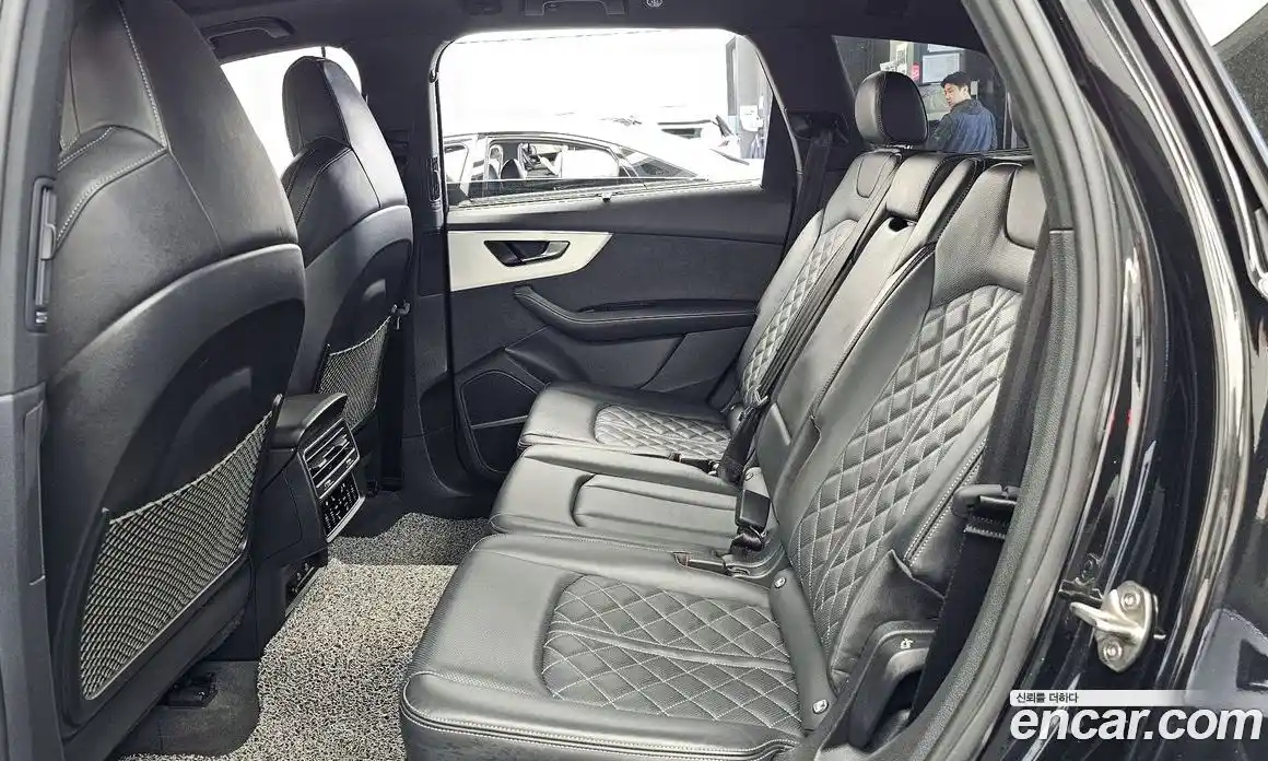 Audi Q7 2023 3.0 гидро, фото 16
