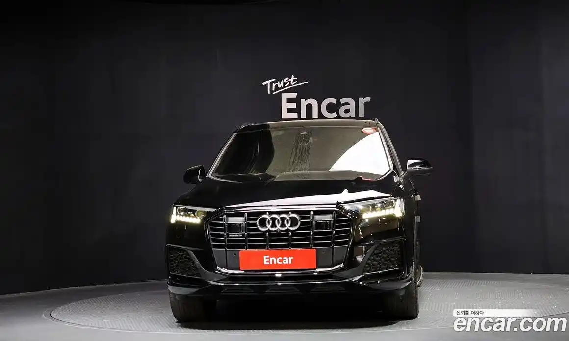 Audi Q7 2023 3.0 гидро, фото 3
