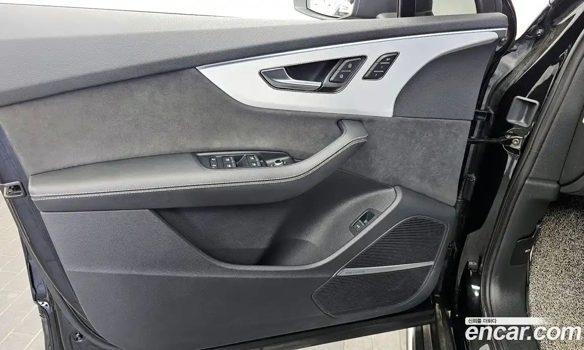 Audi Q7 2023 3.0 гидро, фото 33