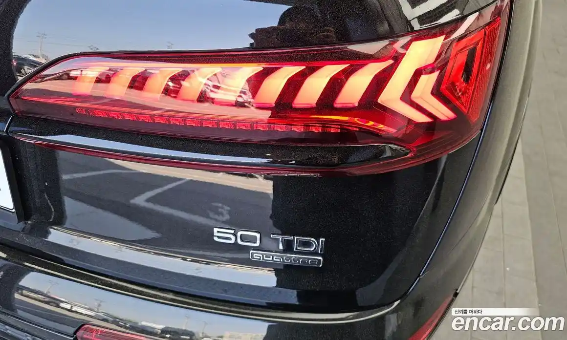 Audi Q7 2023 3.0 гидро, фото 9