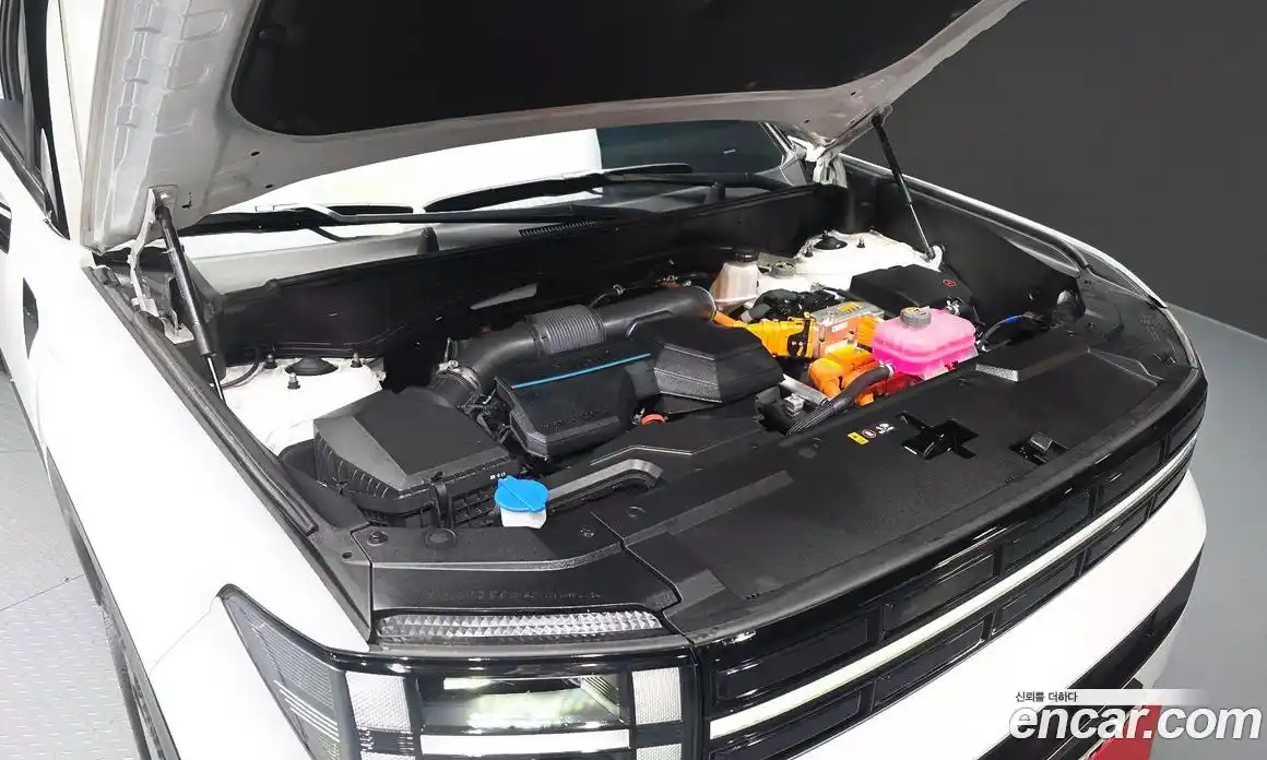 Hyundai Santa Fe 2024 1.6 автомат (гидро), фото 6