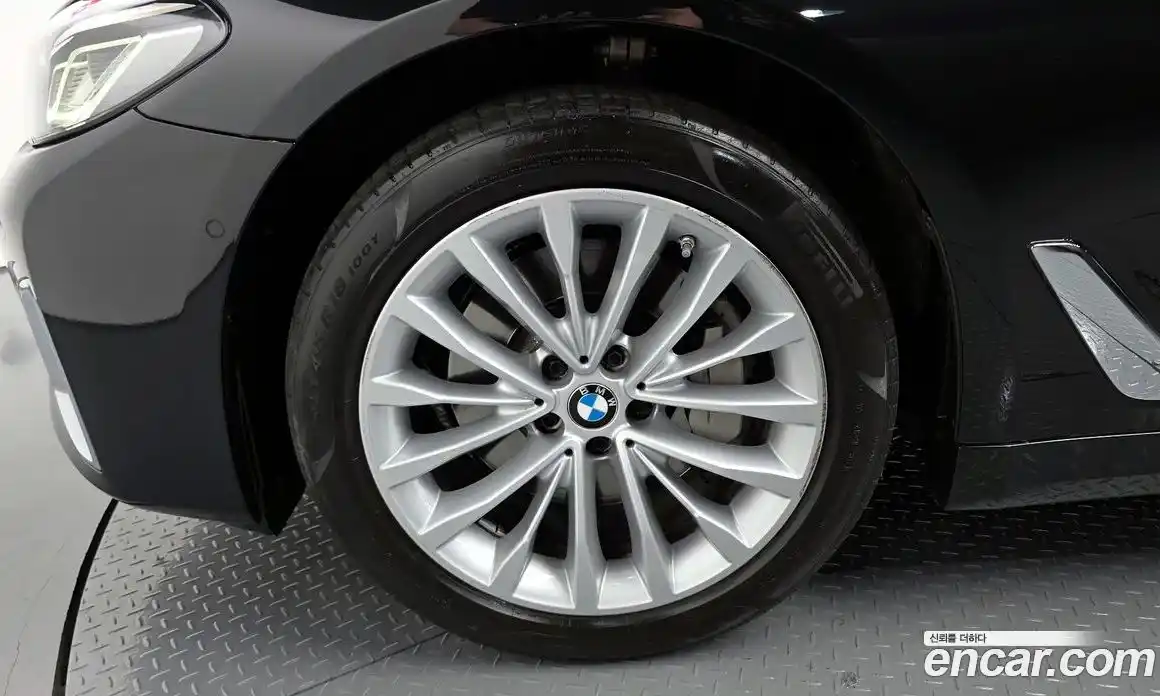 BMW 5 серия 2022 2.0 автомат (гидро), фото 5