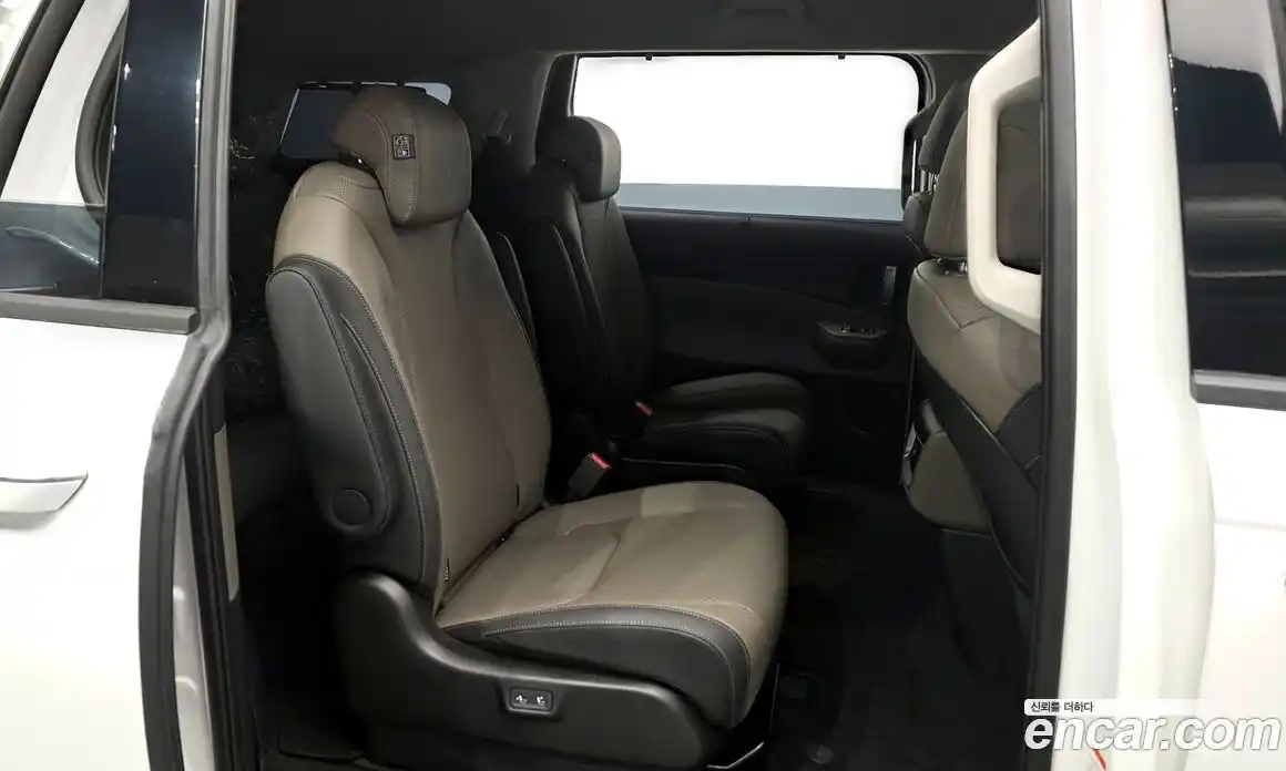 Kia Canival 2025 1.6 гидро, фото 11