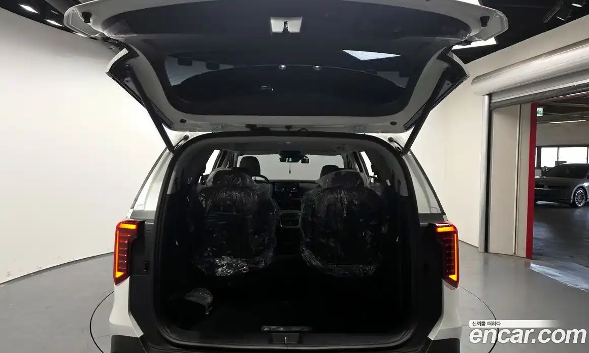 Kia Canival 2025 1.6 гидро, фото 20