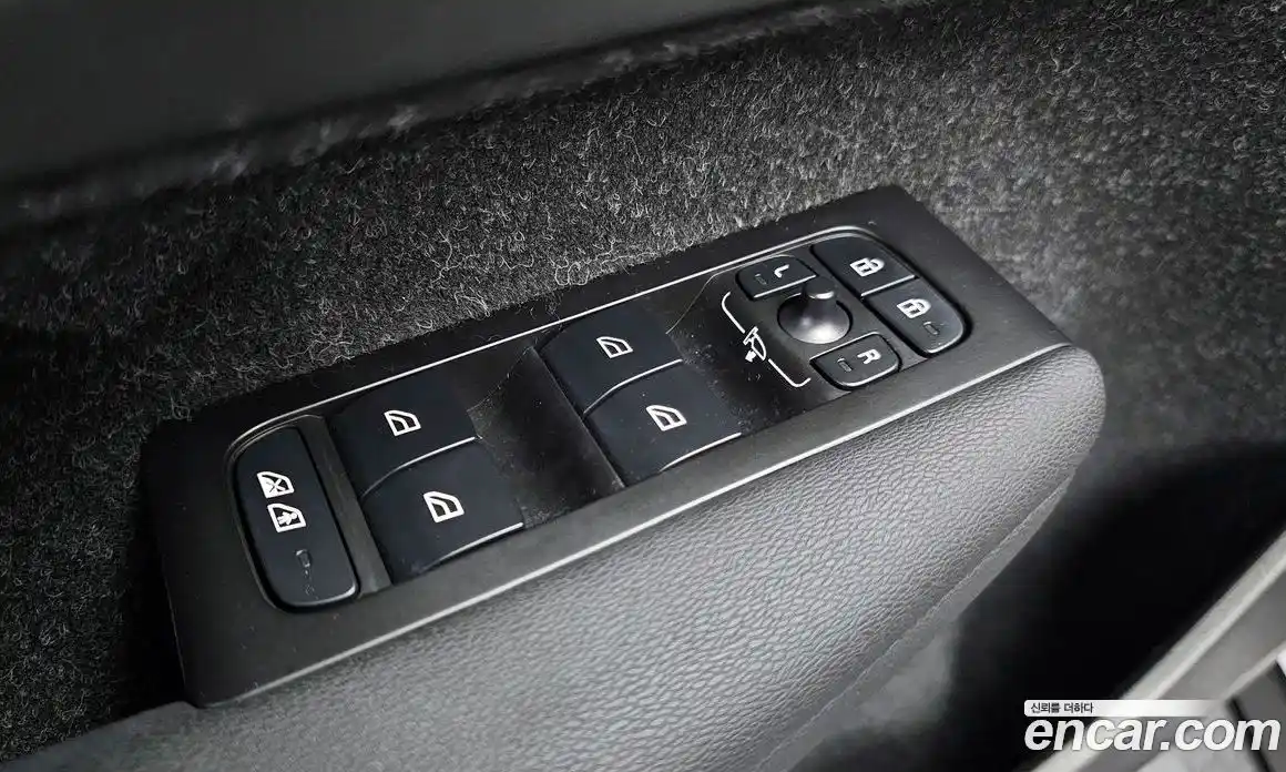 Volvo XC40 2021 2.0 автомат (гидро), фото 34