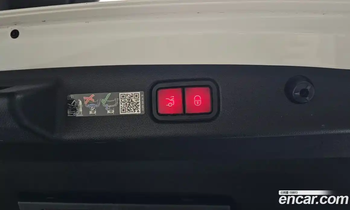 Mercedes-Benz E-Class 2024 2.0 гидро, фото 26