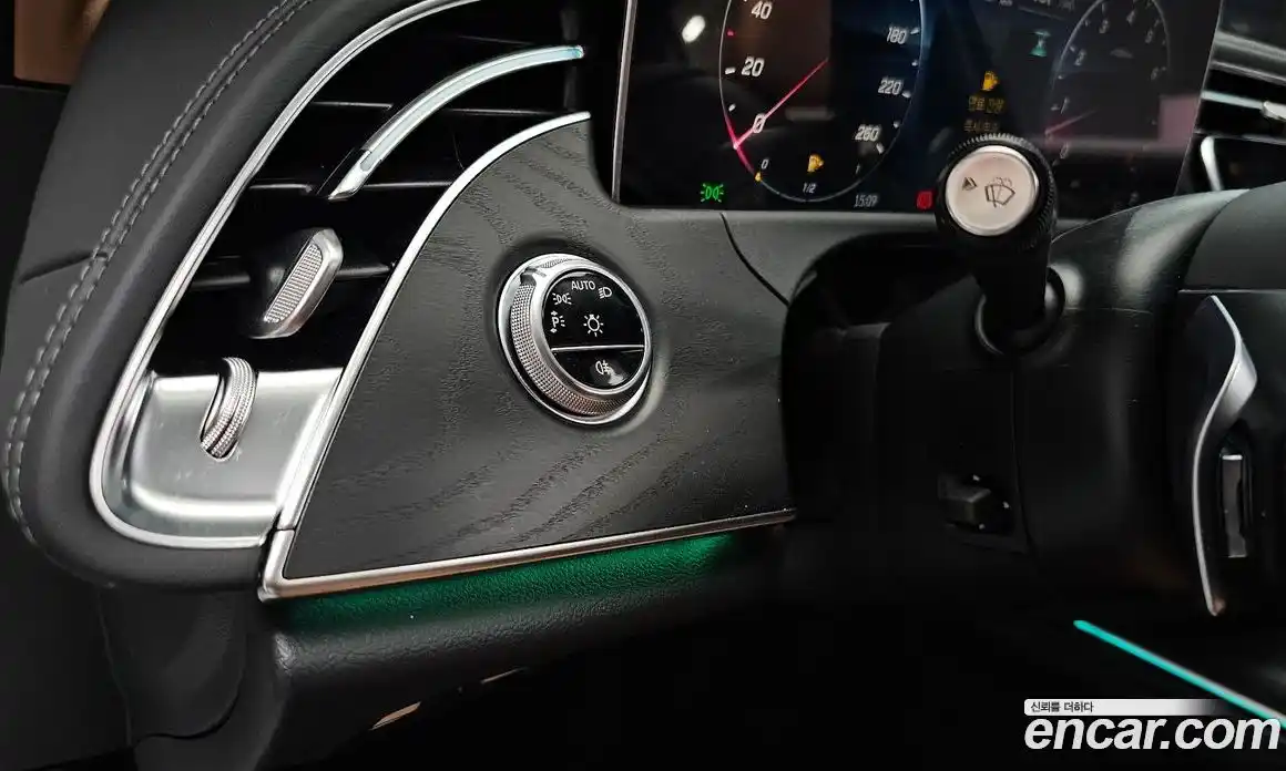 Mercedes-Benz E-Class 2024 2.0 гидро, фото 32