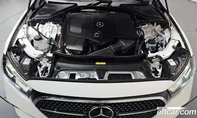 Mercedes-Benz E-Class 2024 2.0 гидро, миниатюра 5