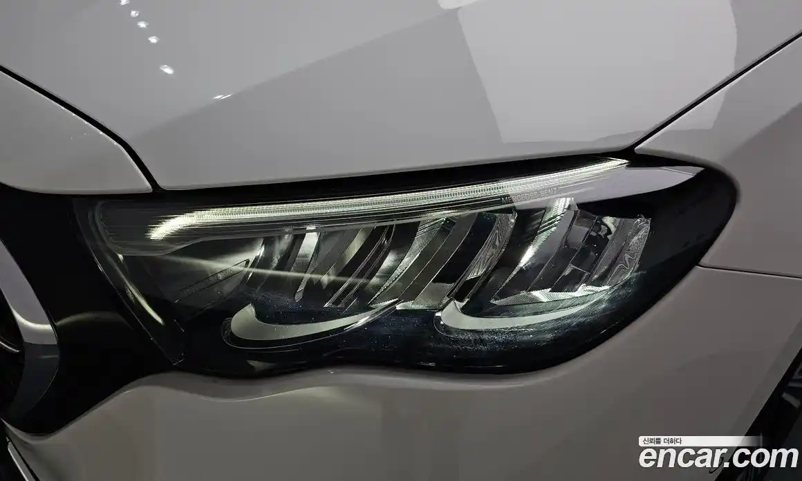 Mercedes-Benz E-Class 2024 2.0 гидро, фото 7