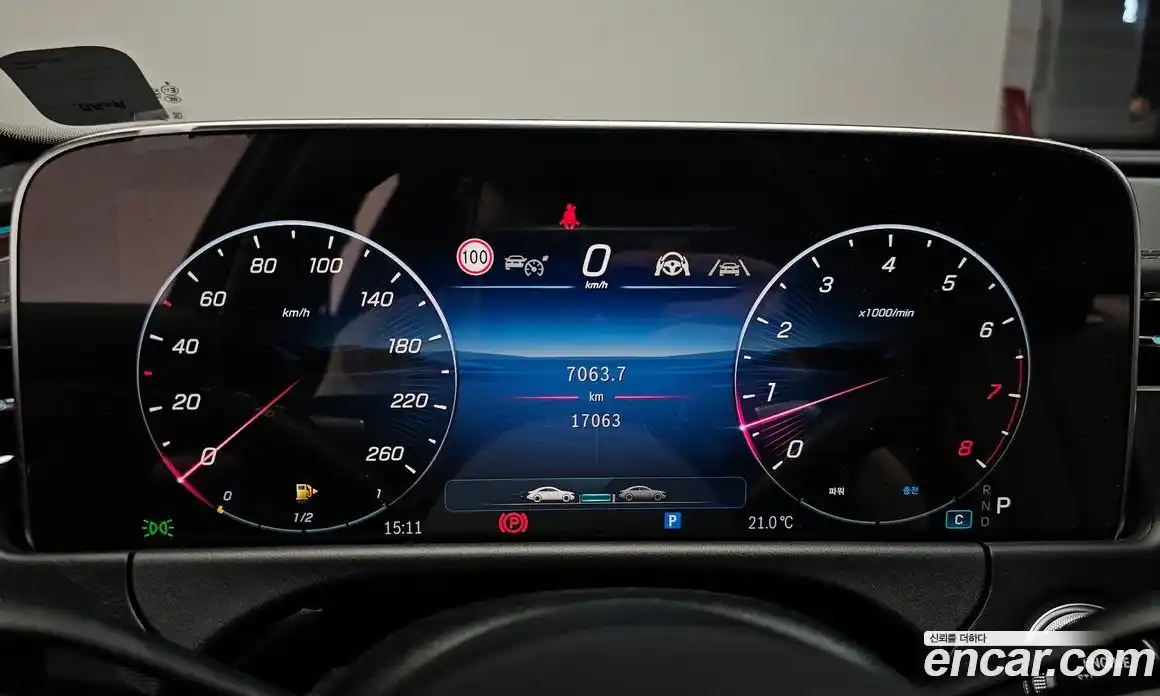 Mercedes-Benz E-Class 2024 2.0 гидро, фото 10