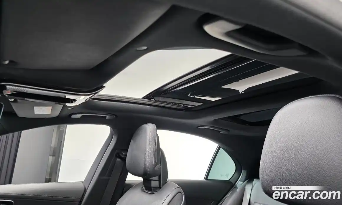 Mercedes-Benz C-Class 2024 2.0 гидро, фото 30