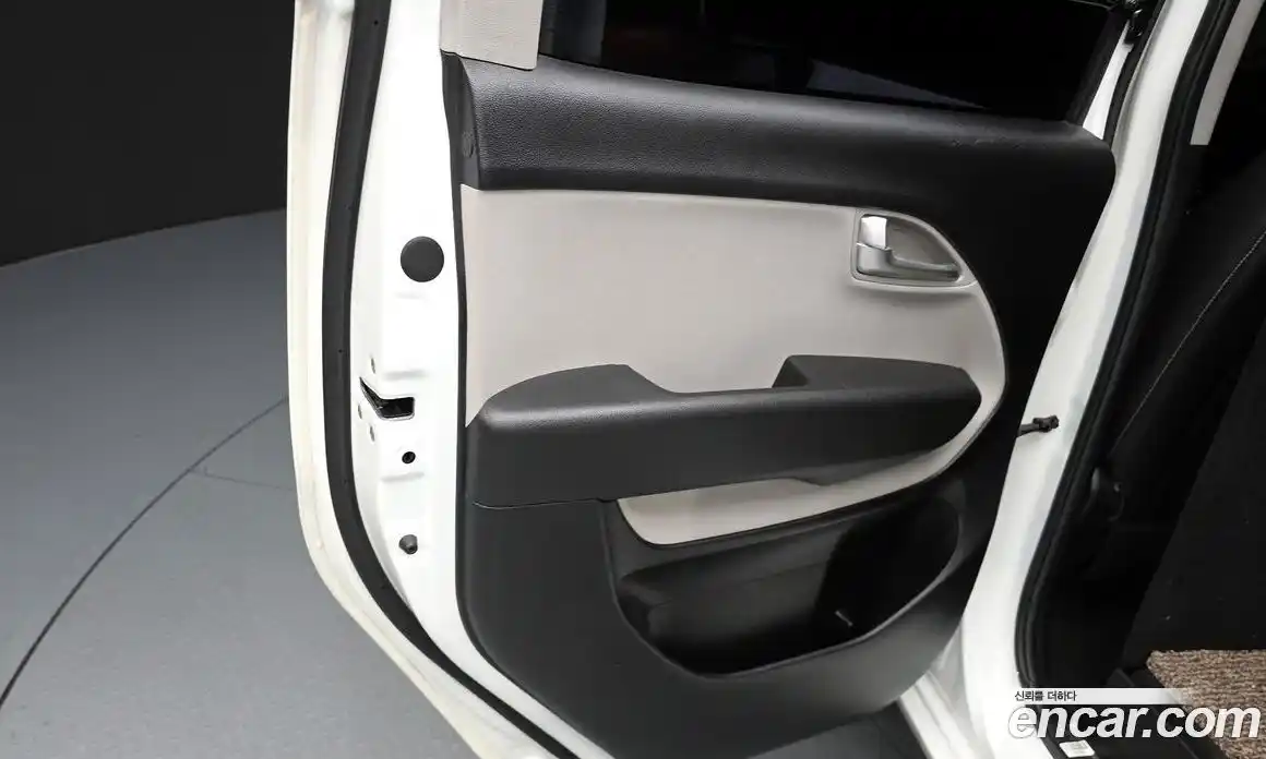 Kia Ray 2023 1.0 гидро, фото 15
