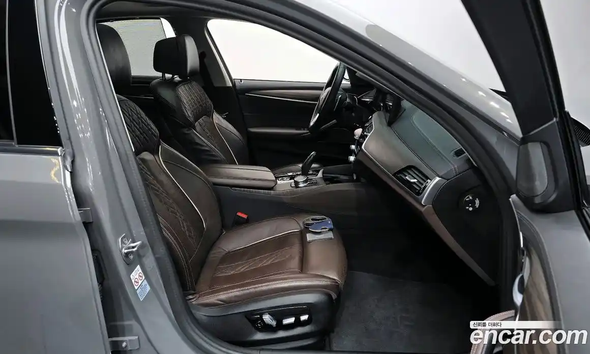 BMW 5-Series 2022 2.0 гидро, фото 16