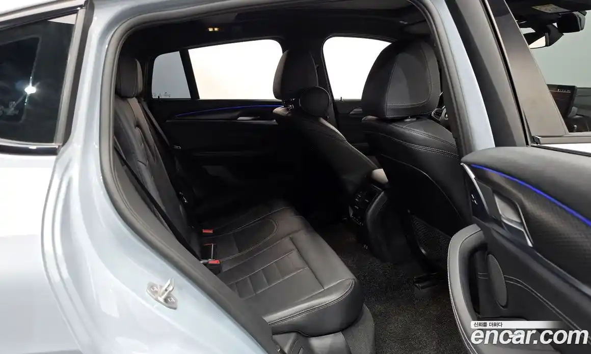 BMW X4 2023 2.0 гидро, фото 17