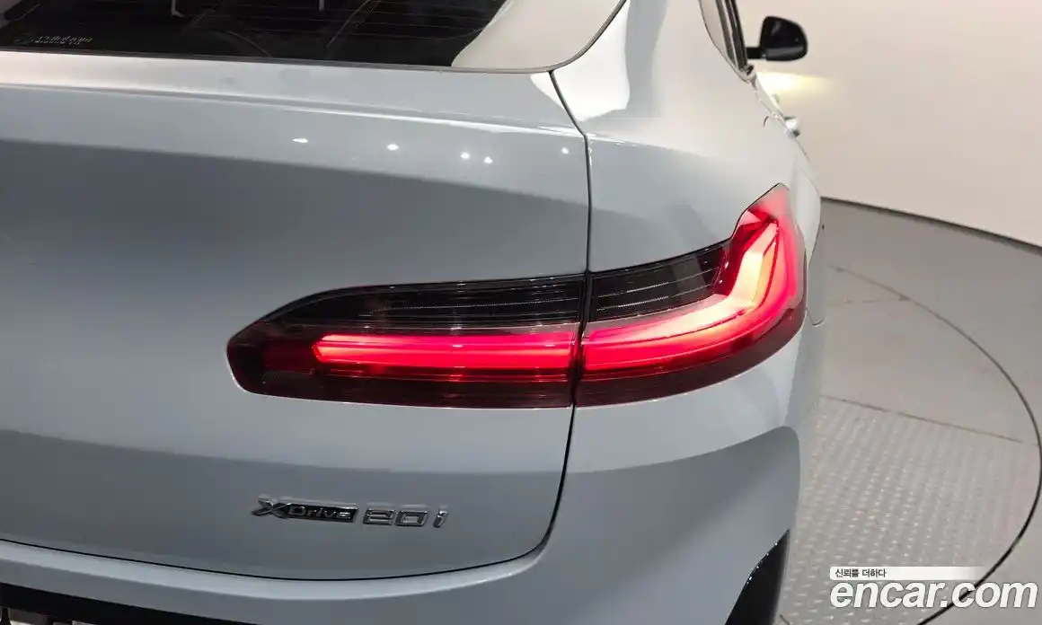 BMW X4 2023 2.0 гидро, фото 9