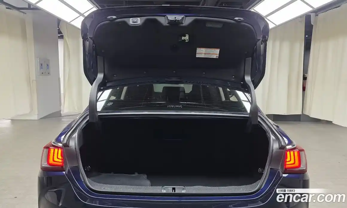 Lexus ES 2023 2.5 гидро, фото 20