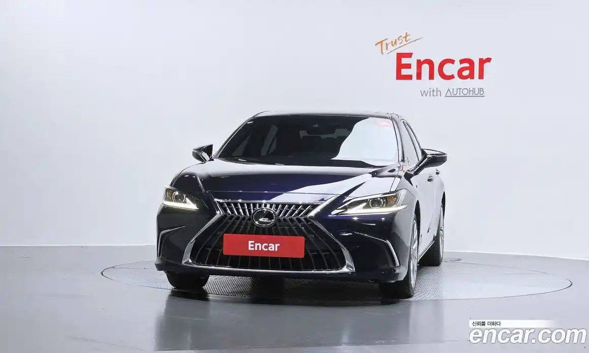 Lexus ES 2023 2.5 гидро, фото 3