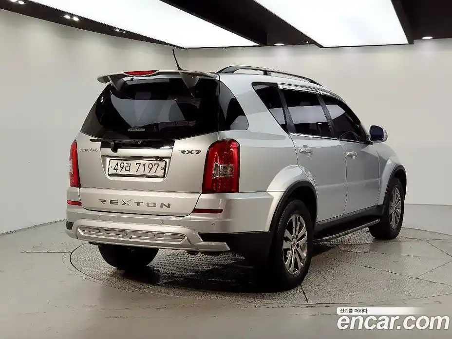 SsangYong Rexton 2013 2.0 автомат (гидро), фото 4