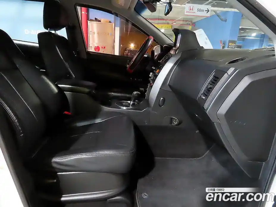 SsangYong Korando 2015 2.0 автомат (гидро), фото 12